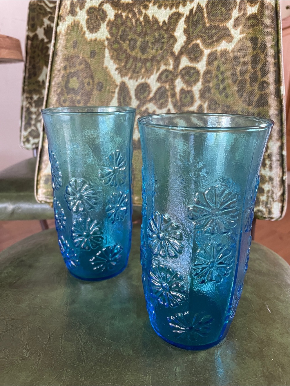 HUGE Anchor Hocking “Spring Song Daisy” blue 24oz tumblers (2)